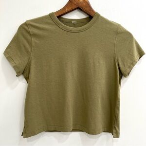 Lululemon boxy olive green short sleeve crewneck T-shirt size small women’s